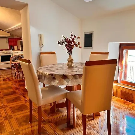 Zukanovic Apartment *