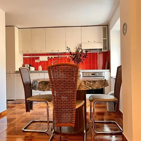 Zukanovic Apartment *